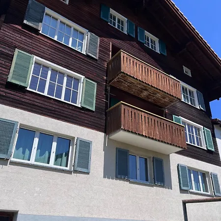 Alpengarten Apartamento Sedrun